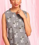 Janasya Grey printed cotton party tops