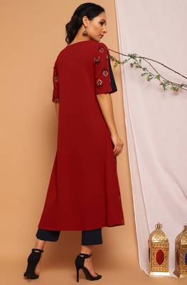 Maroon floral print faux crepe salwar 3