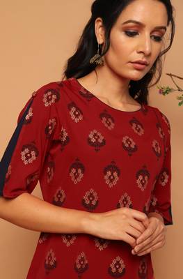 Maroon floral print faux crepe salwar 4