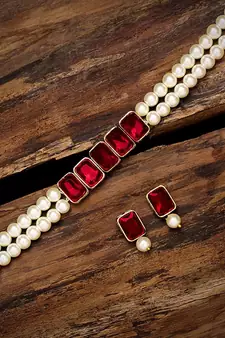 Maroon beaded_jewellery Yellow Gold Alloy   Necklace   with Pair of Earring