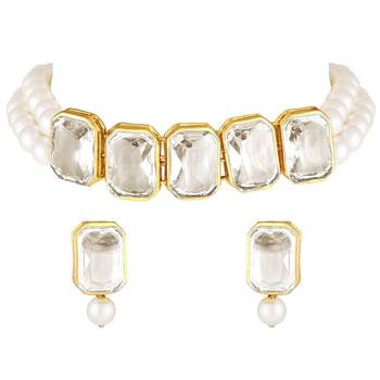 White beaded_jewellery Yellow Gold Alloy   Necklace   with Pair of Earring 1