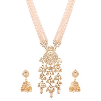 White beaded_jewellery Yellow Gold Alloy   Necklace   with Pair of Earring 2