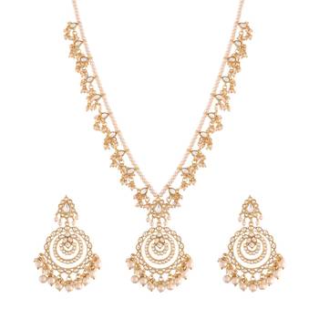 White beaded_jewellery Yellow Gold Alloy   Necklace   with Pair of Earring 2
