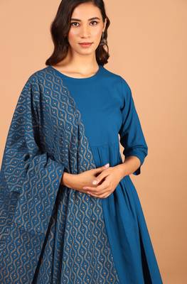 Blue Plain Cotton Kurta Set with Printed Dupatta 5