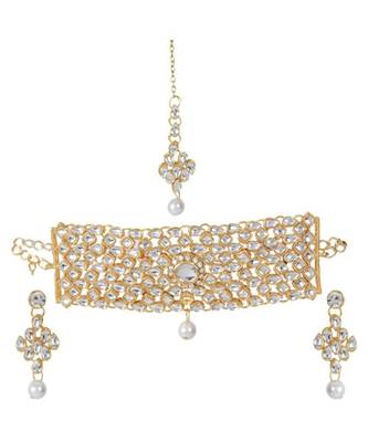 Gold Party Wear Crystal Choker Jewellery Necklace Set with Maang Tikka Earrings for Women 2