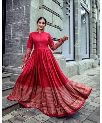 Maroon Foil Print Rayon Fit and Flare Dress 3