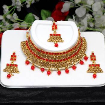 Red necklace-sets 2