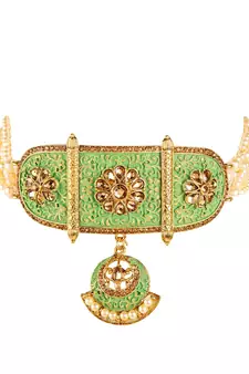 Green gold plated Yellow Gold Alloy   Necklace   Pair Earring   Maangtika