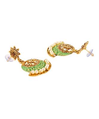 Green gold plated Yellow Gold Alloy   Necklace   Pair Earring   Maangtika 5