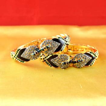 Gold Platted Bangles Strechable 1