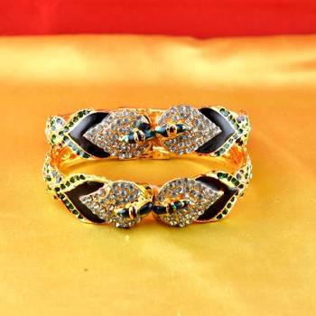 Gold Platted Bangles Strechable 2