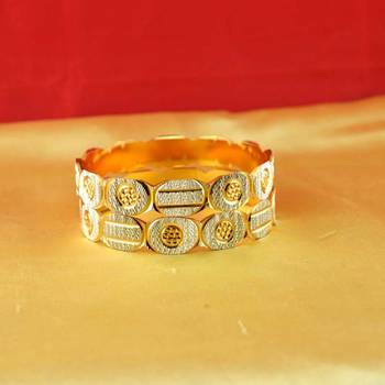 gold platted bangles size-2.8 2