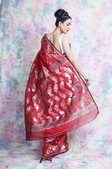 Red Woven Blended Cotton Saree Without Blouse