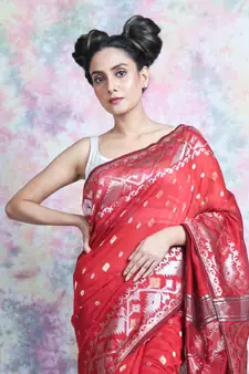 Red Woven Blended Cotton Saree Without Blouse