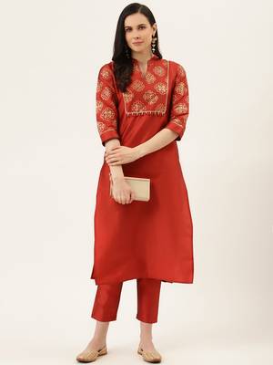 Red Gold Print Kurta With Pant 4