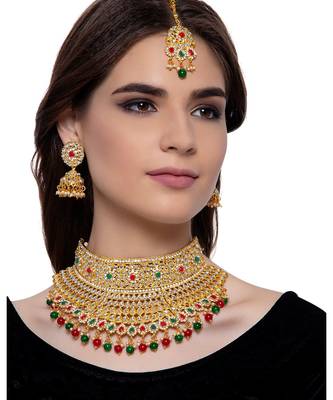 Gold gold plated Yellow Gold Alloy   Necklace   Pair Earring   Maangtika 1
