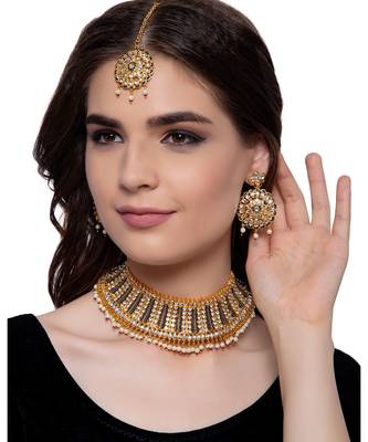 Black gold plated Yellow Gold Alloy   Necklace   Pair Earring   Maangtika 1