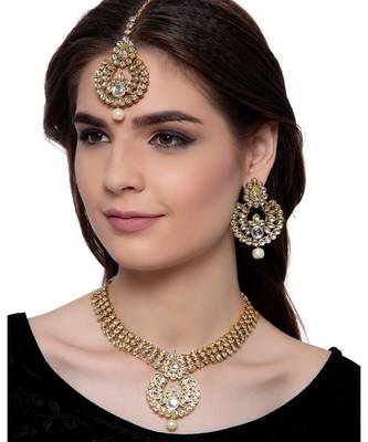 White gold plated Yellow Gold Alloy   Necklace   Pair Earring   Maangtika 1