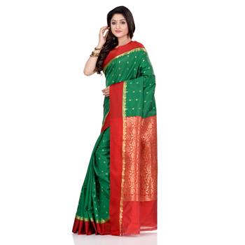 Green hand woven kanchipuram silk saree with blouse 2