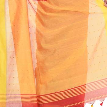 Red hand woven cotton saree with blouse 4