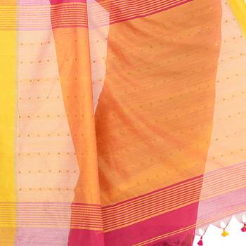 Pink hand woven cotton saree with blouse 4