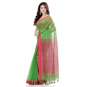 Green hand woven cotton saree with blouse 3