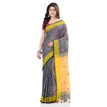 Green hand woven cotton saree with blouse 1