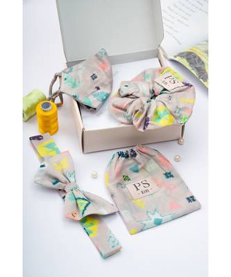 PS Kids by Classic Rakhi Gift Hamper for Girls (Set of 4) 1
