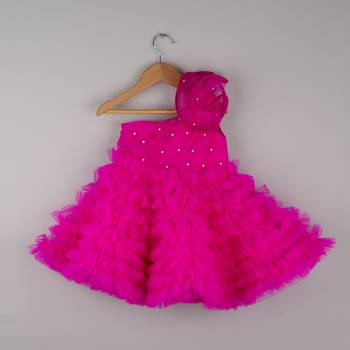 Dress with gathers  1