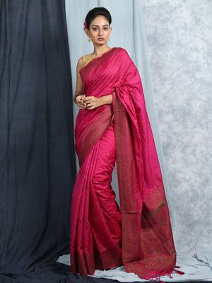 Magenta zari woven Tanchoi silk saree 3
