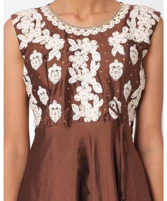 Brown Resham Embroidered Stitched Kurta Set With Broad Border Pearl studded Net Dupatta 4