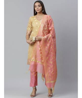 Banarasi Kurta Set with Zari meenakari Stylish weaving and Handloom dupatta 1