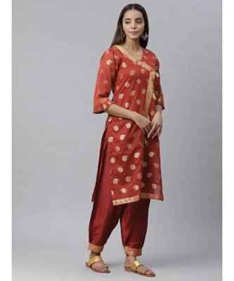 Maroon Banarasi Kurta Set with Zari meenakari Mughal Inspired weaving and Handloom dupatta 3