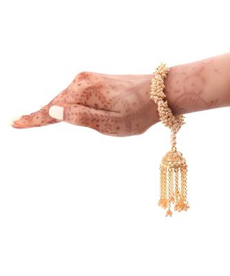 White pearl Yellow Gold Alloy   Bracelet 2