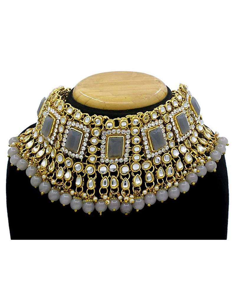 Grey kundan Yellow Gold Alloy   Necklace   Pair Earrings   Maang Tikka