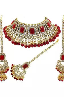 Maroon kundan Yellow Gold Alloy   Necklace   Pair Earrings   Maang Tikka