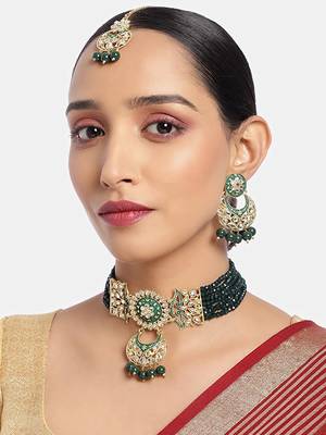 Green meenakari Yellow Gold Alloy   Necklace   Pair Earrings   Maang Tikka 2