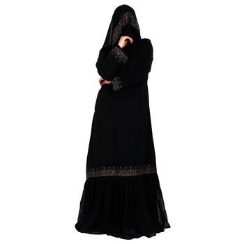 Modest Dress Gown With Stomework And Matching Hijab. 6