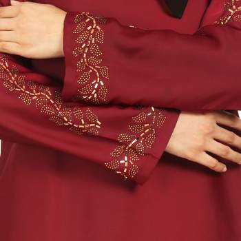 Modest Dress Gown With Stomework And Matching Hijab. 6