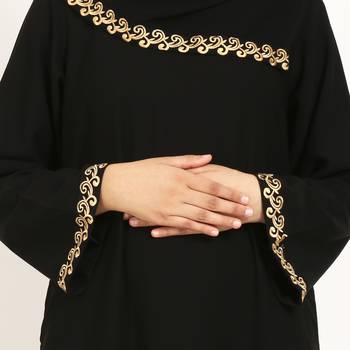 Emirati Style Embroidered  Gown In Abaya Fit With Matching Hijab 7