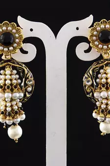 Black gold plated antique gold Copper   Pair of Earrings