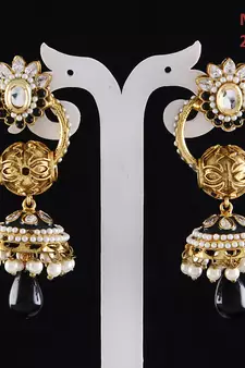 Black gold plated antique gold Copper   Pair of Earrings