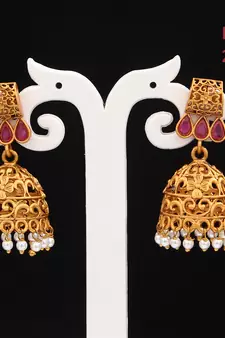 Red gold plated antique gold Copper   Pair of Earrings