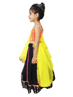 Black embroidered cotton stitched lehenga choli 3