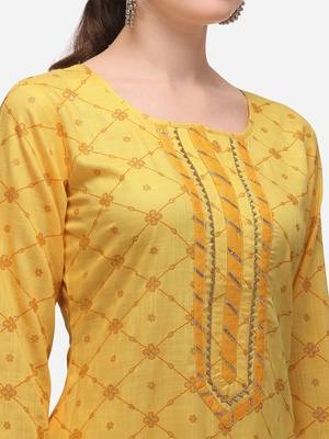 Yellow & White Color Block Printed Checked Kurta Set 4