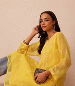 Hand Embroidered Yellow Faux Georgette Lucknowi Chikankari Women Kurta With Slip