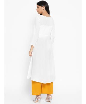 Ada Hand Embroidered White Cotton Lucknow Chikankari Women Kurta With Muqaish Work - A100054 2