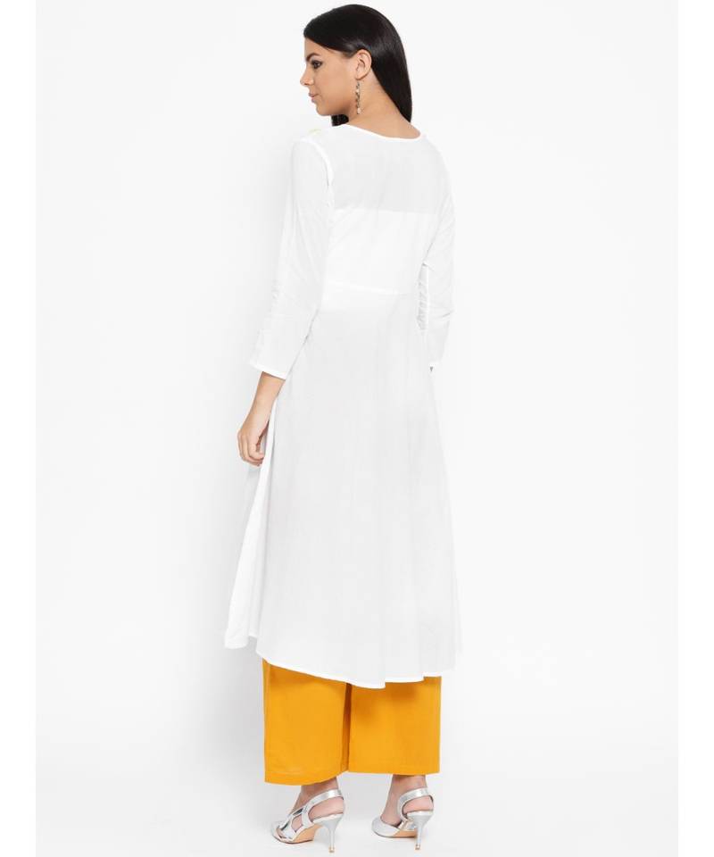 Ada Hand Embroidered White Cotton Lucknow Chikankari Women Kurta With Muqaish Work - A100054