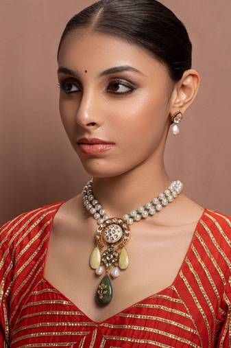 White kundan Yellow Gold Brass   Necklace &  Pair of Earring