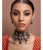 Chic Grey And Green Necklace Set